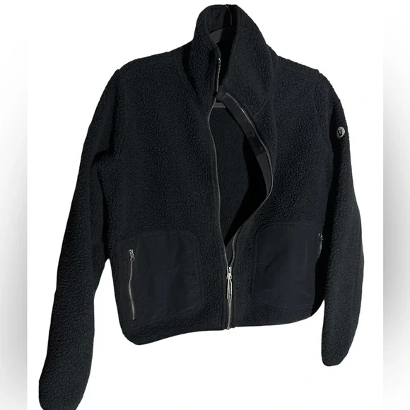 Vuori Alpine Sherpa Jacket, Black, size x-small XS - Picture 2 of 8